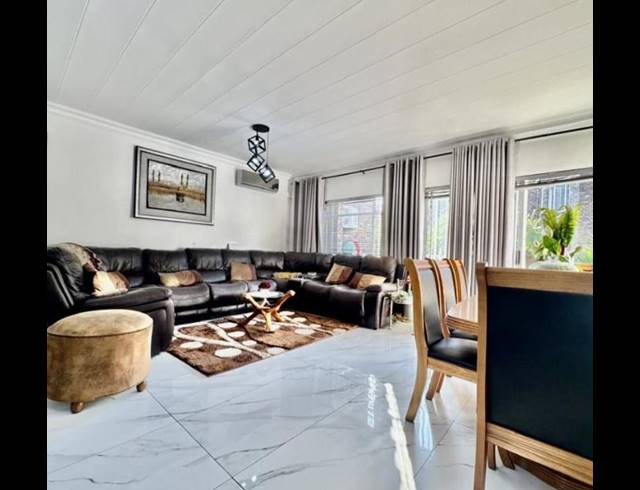 3 BEDROOM DUPLEX FOR SALE IN BRACKENDOWNS